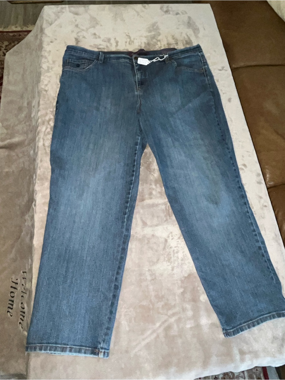 Gloria Vanderbilt Medium Blue Straight-Leg Jeans size 40x26 mom jeans